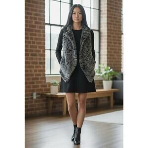 Bagatelle Heritage Faux Fur open front vest with sweater back Size Small